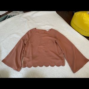 Open back belle sleeve top